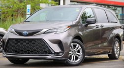 2022 Toyota Sienna XSE 7-Passenger