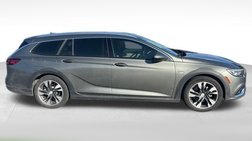2018 Buick Regal TourX Essence