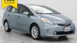 2014 Toyota Prius v Five
