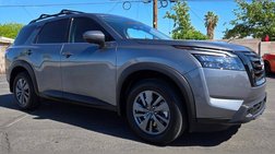 2024 Nissan Pathfinder SV