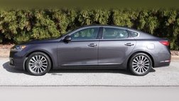 2017 Kia Cadenza Technology