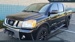 2015 Nissan Titan SV