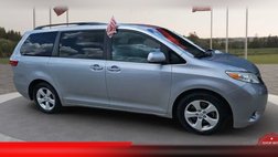 2017 Toyota Sienna LE