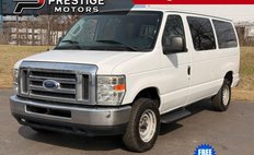 2013 Ford E-Series E-350 XLT Super Duty Passenger Van