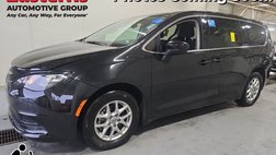 2022 Chrysler Voyager LX