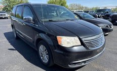2013 Chrysler Town and Country Touring-L