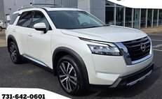 2024 Nissan Pathfinder Platinum