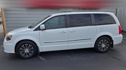 2014 Chrysler Town and Country S