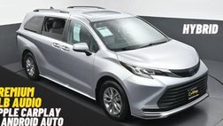 2022 Toyota Sienna XLE 8-Passenger FWD