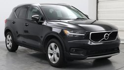 2022 Volvo XC40 T5 Momentum