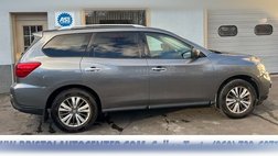 2020 Nissan Pathfinder SV