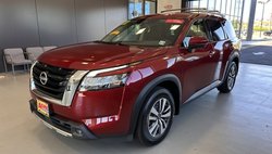 2022 Nissan Pathfinder SL