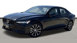 2023 Volvo S60 Recharge T8 Plus Dark Theme