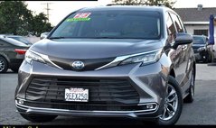 2023 Toyota Sienna XLE