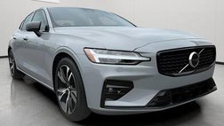 2024 Volvo S60 B5 Core Dark Theme