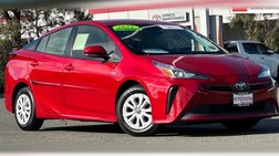2022 Toyota Prius LE