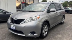2012 Toyota Sienna LE 8-Passenger