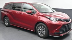 2021 Toyota Sienna LE 8-Passenger