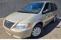 2007 Chrysler Town and Country Base