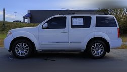 2010 Nissan Pathfinder LE