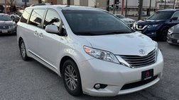 2015 Toyota Sienna XLE 7-Passenger Auto Access Seat