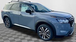 2025 Nissan Pathfinder Platinum