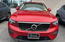 2023 Volvo XC40 B5 Plus Bright Theme