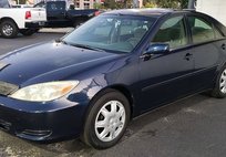 2004 Toyota Camry LE
