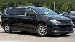 2022 Chrysler Voyager LX