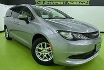 2021 Chrysler Voyager LX