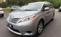 2016 Toyota Sienna XLE 7-Passenger Auto Access Se