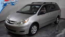 2010 Toyota Sienna LE 8-Passenger