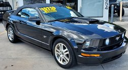 2005 Ford Mustang GT Deluxe