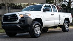2017 Toyota Tacoma SR