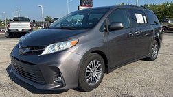 2018 Toyota Sienna XLE