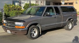 2000 Chevrolet S-10 LS