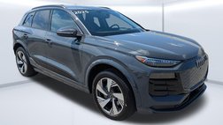 2025 Audi Q6 e-tron quattro Premium Plus