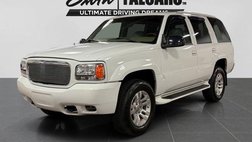2000 Cadillac Escalade Base