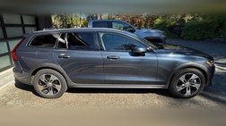 2021 Volvo V60 Cross Country T5