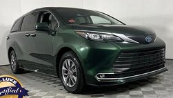 2024 Toyota Sienna XLE