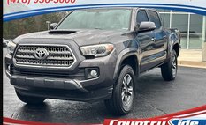 2017 Toyota Tacoma TRD Sport