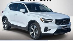 2024 Volvo XC40 B5 Plus Bright Theme