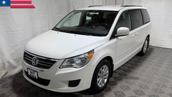 2012 Volkswagen Routan SE