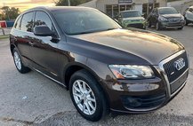 2011 Audi Q5 2.0T quattro Premium Plus