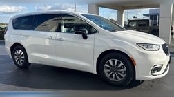 2024 Chrysler Pacifica Hybrid Premium S Appearance