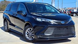 2025 Toyota Sienna LE 8-Passenger