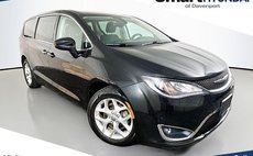 2017 Chrysler Pacifica Touring Plus