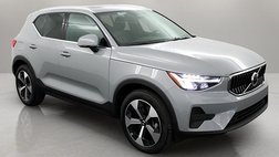 2025 Volvo XC40 B5 Core Bright Theme