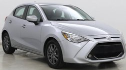 2020 Toyota Yaris Hatchback LE
