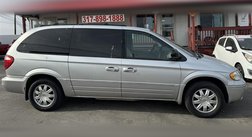 2005 Chrysler Town and Country 